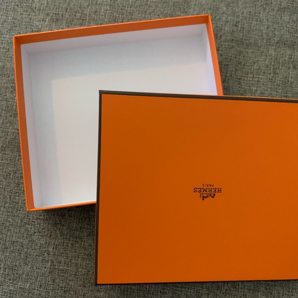 Empty Hermès Box - Picture 2 of 3
